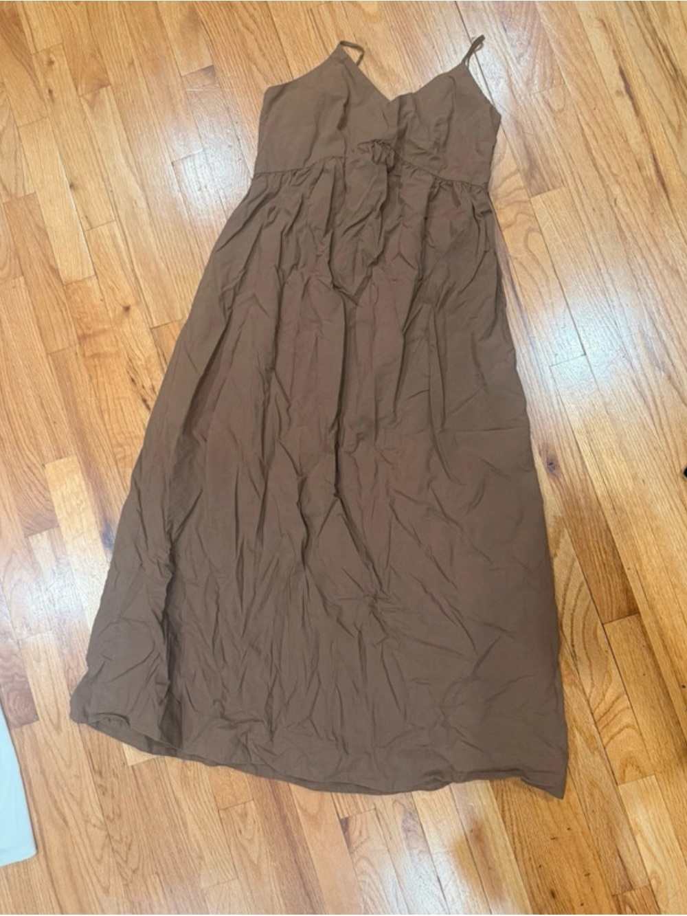 Sleeveless Brown Maxi Dress with Tie-Waist - Unbranded